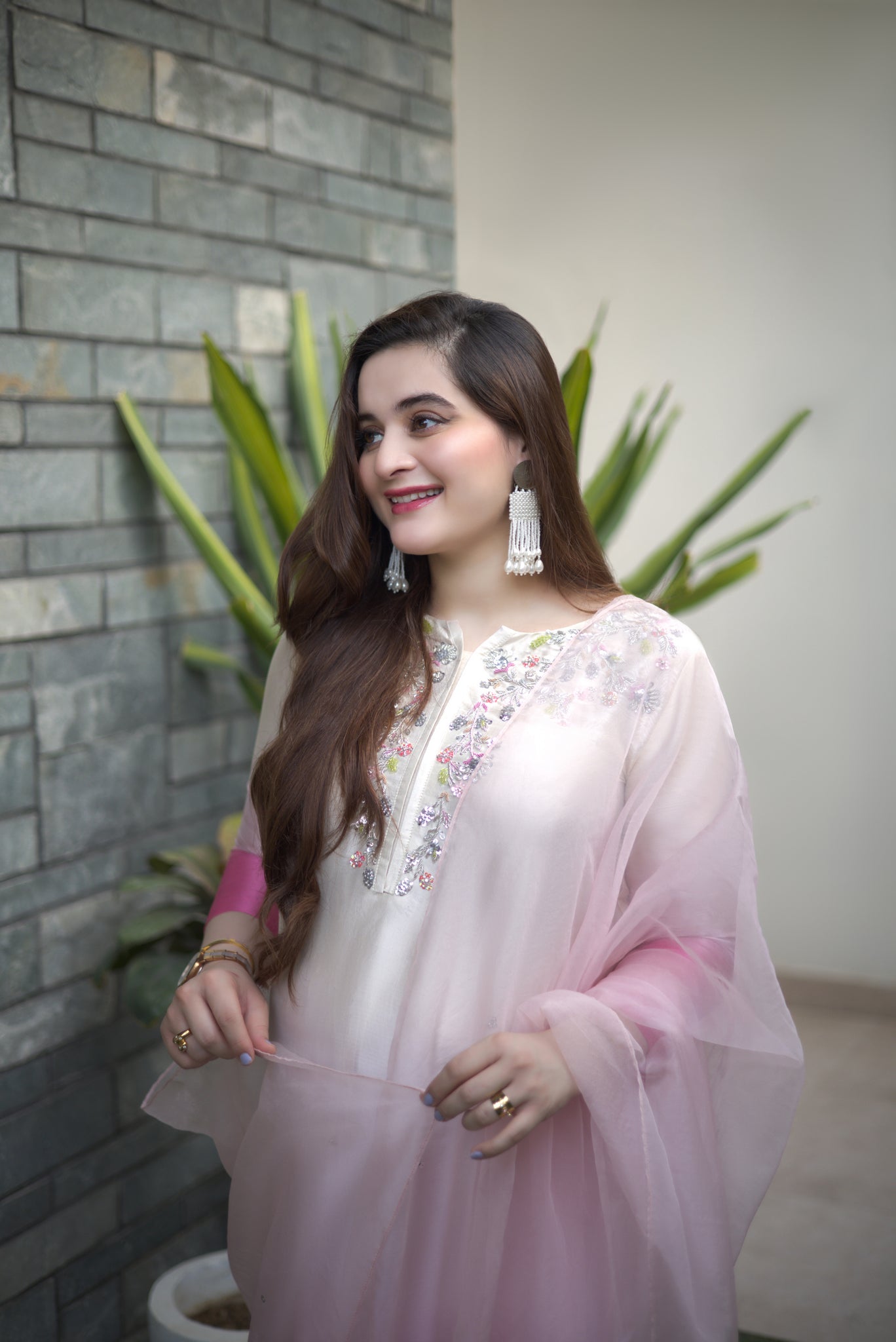 Aizaara