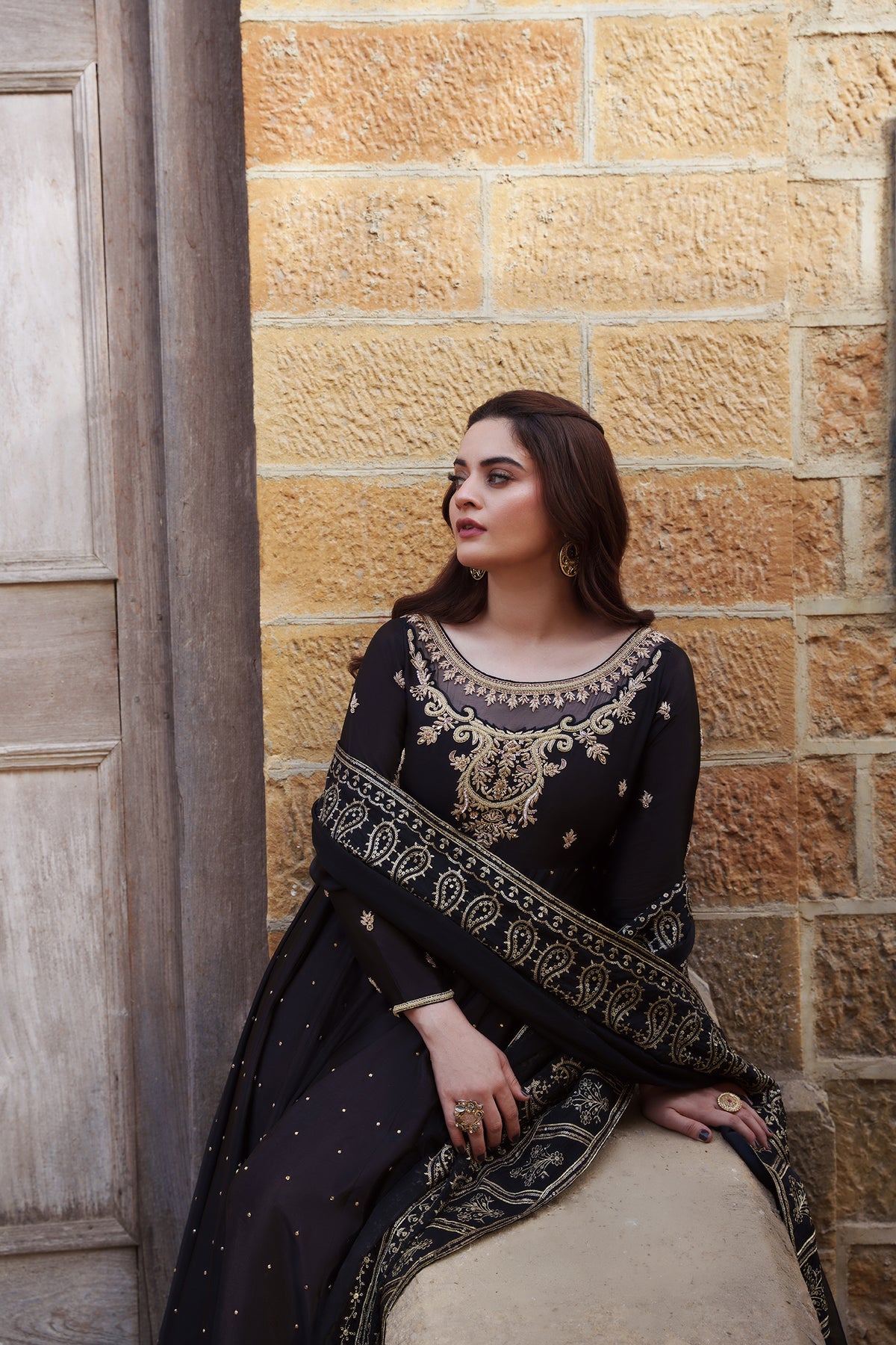 Aabroo - Detail 4
