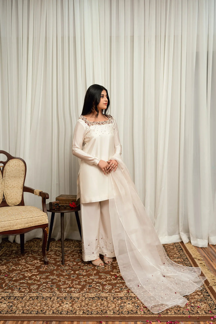 Aynur
