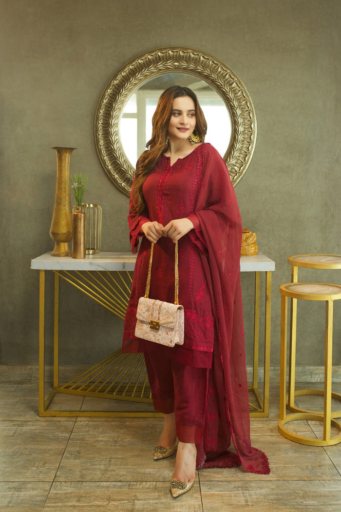 Fara - Aiman Minal Closet