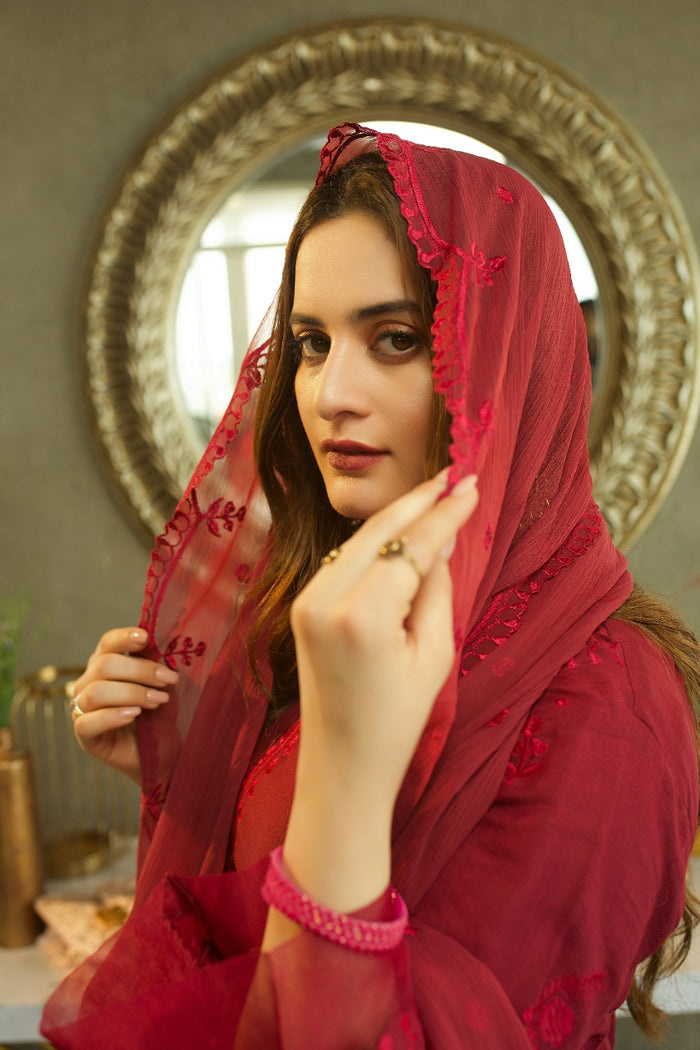 Fara - Aiman Minal Closet