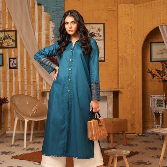 Neelam - Aiman Minal Closet